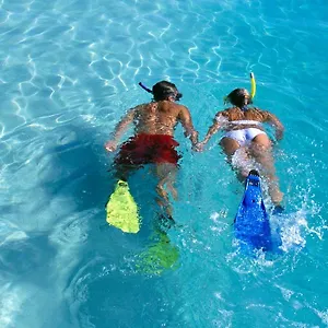 Windsong On The Reef **** Grace Bay